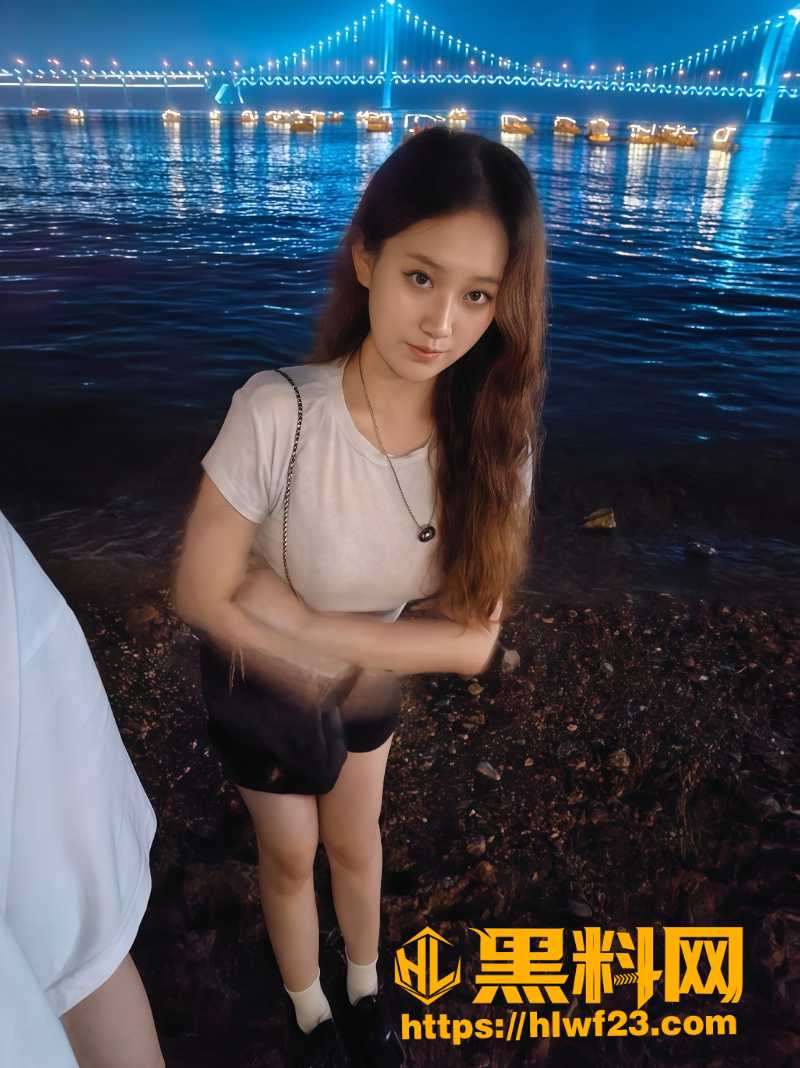 反差教师梁秋白性爱视频2