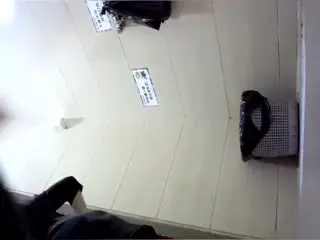 [独家] 银行女职员厕拍偷窥 经理自慰骚穴淫水狂喷