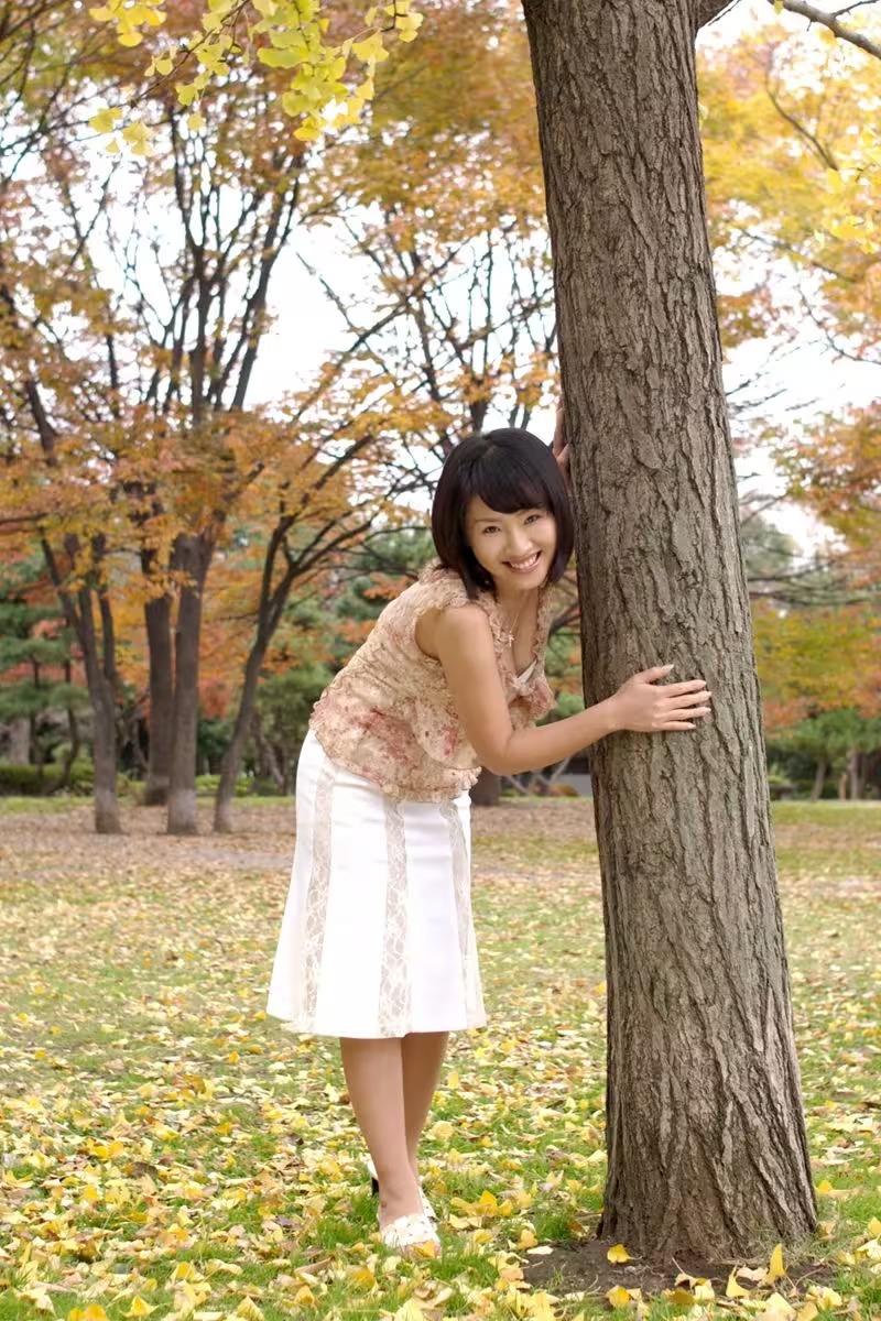 [For-side] 神楽坂恵 《黒の天使》 写真集