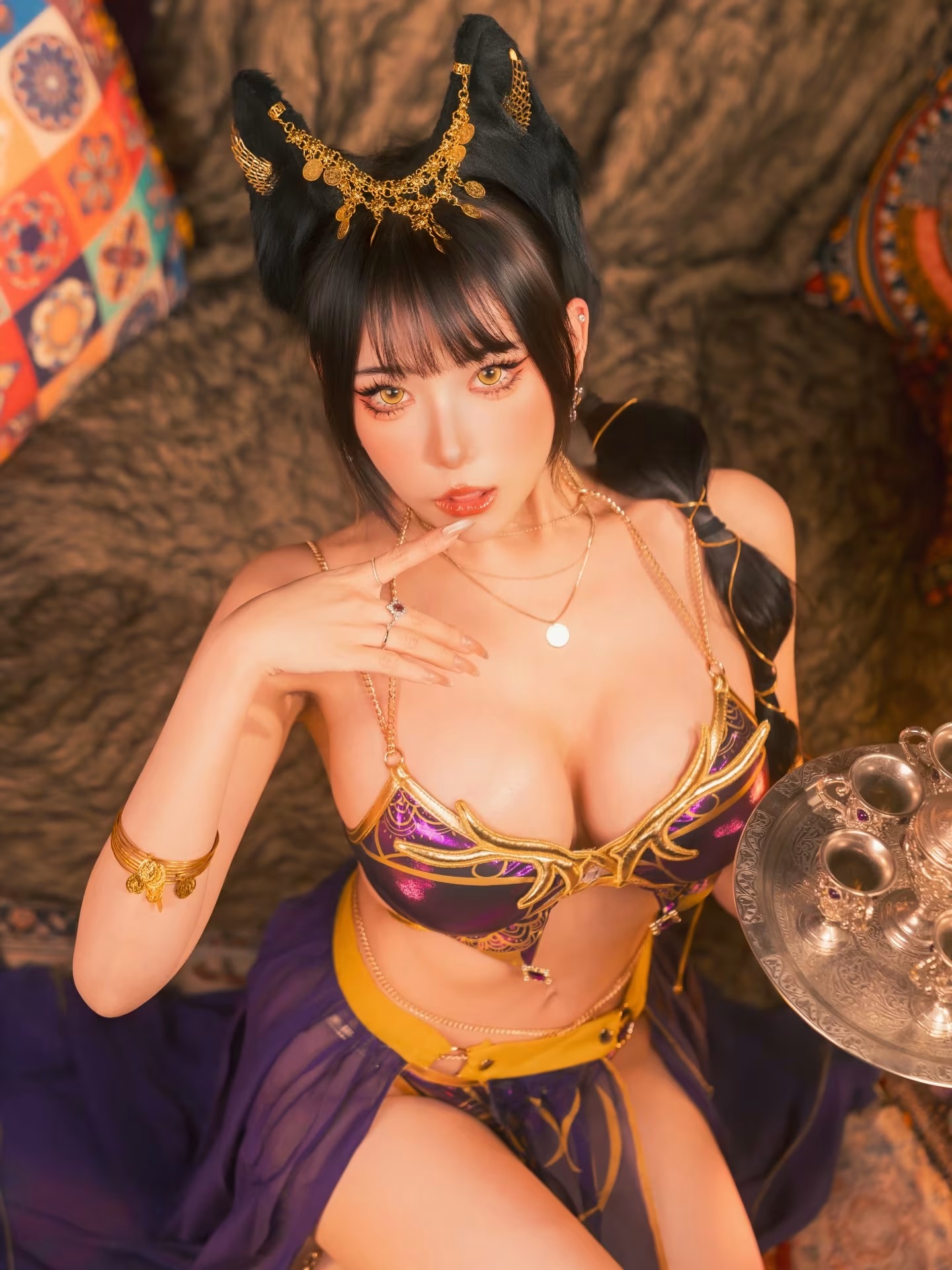 辣度破表！ 淩晨 Ling Chen 冷豔絕美、巨乳深溝 核彈級福利放送 (13P)