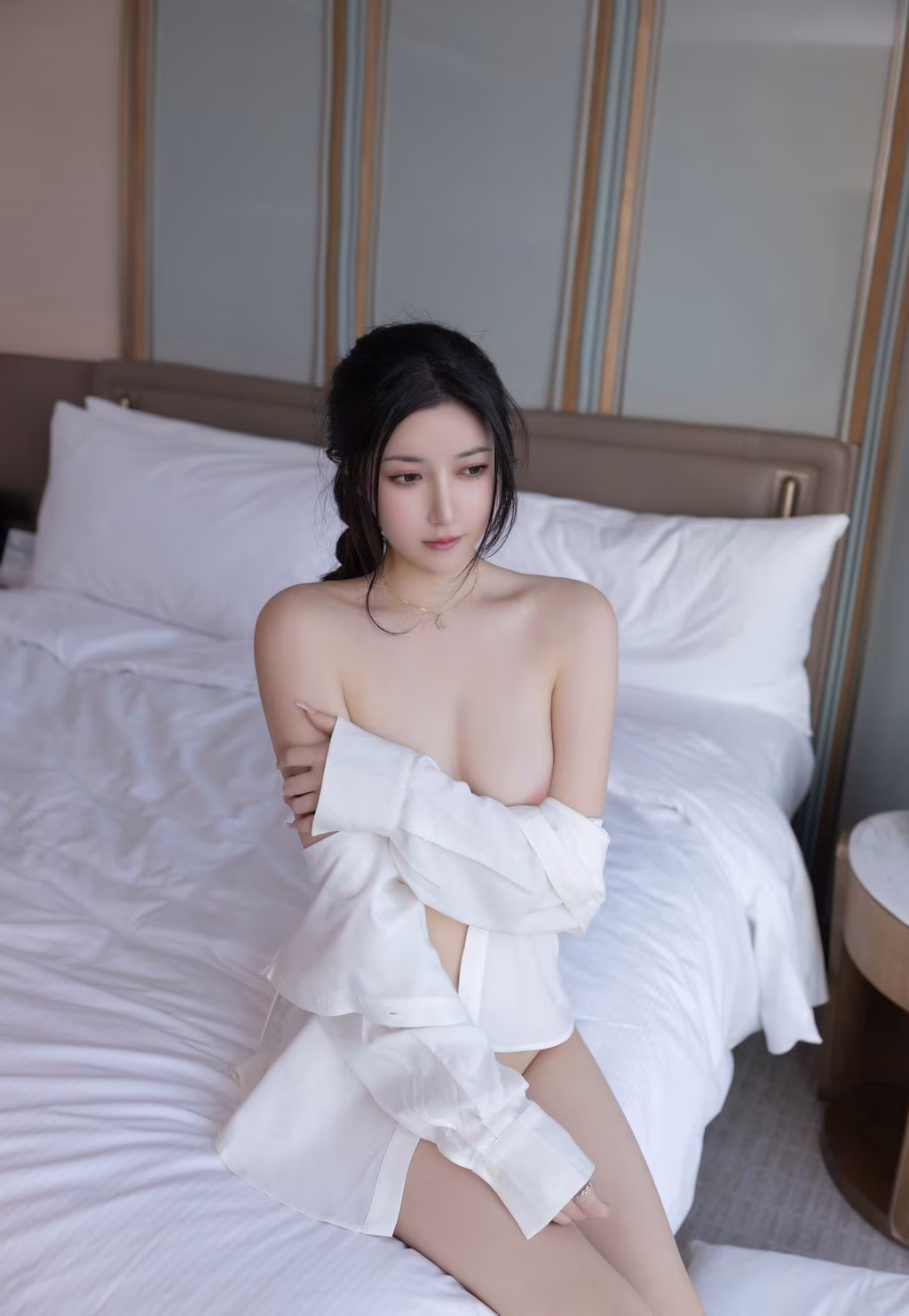 [内购无水印] 鱼子酱Fish: 秀人网模特 纯欲黄色丝袜 64