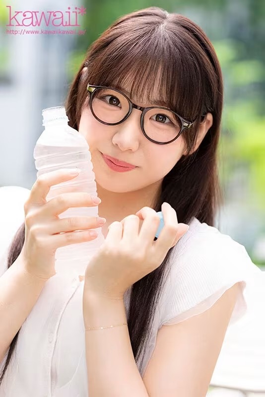 [動圖] kawaii専屬1月デビュー女優「水川菜月(みずかわなつき)」情報解禁！女子アナ (24P)