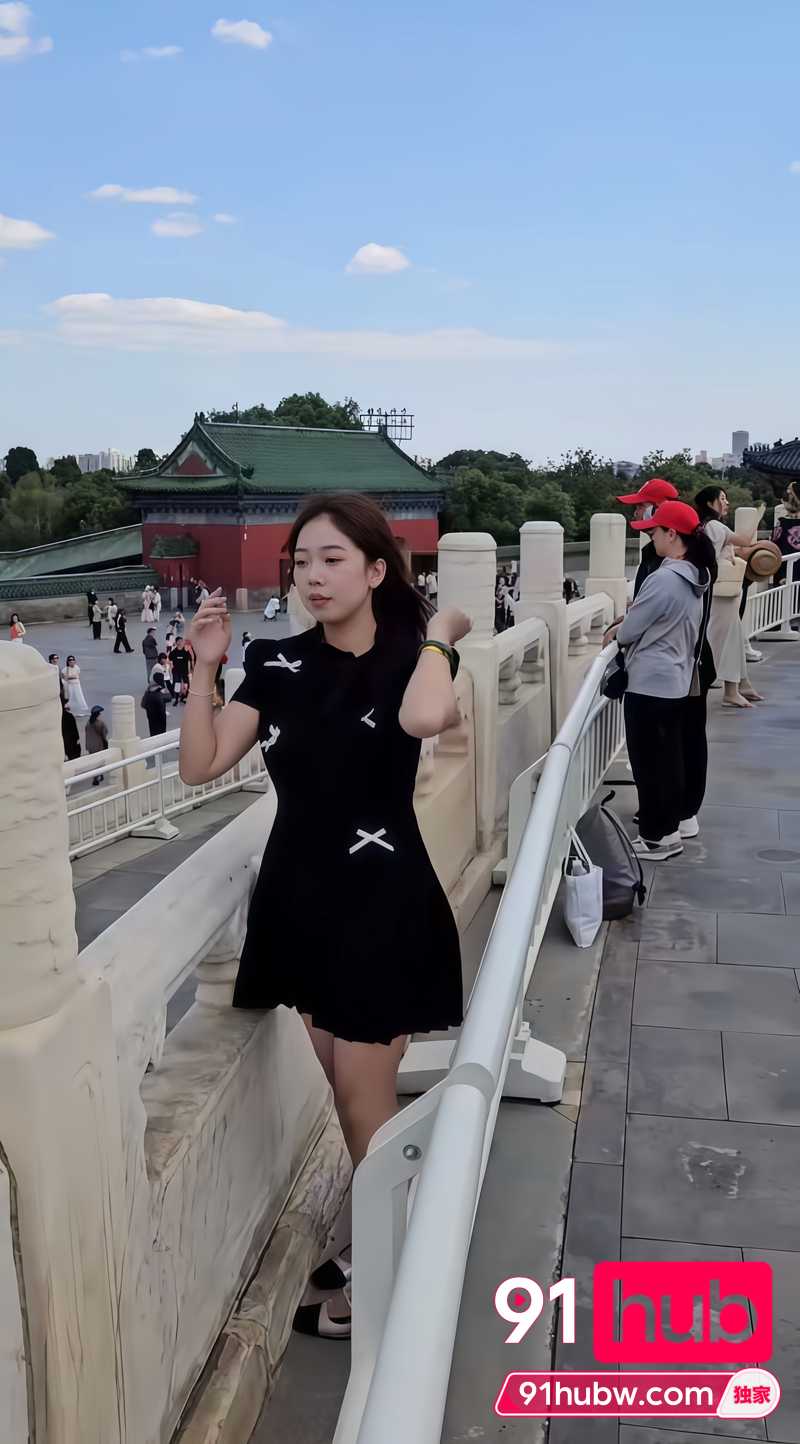 苏州融创南湖逸家孙采瑶 白天温柔精致 晚上蒙眼毒龙后入被抓腿爆操 - 图1